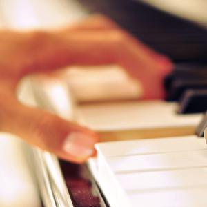 综合亚洲一二区在线观看
